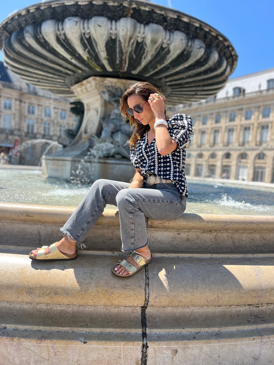 top bleu marine brodé 