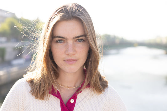 Polo Écru en Maille Détail Fuchsia