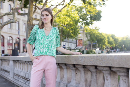 Haut à Motif Vert et Rose