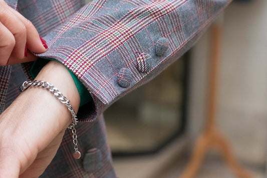 details blazer tartan