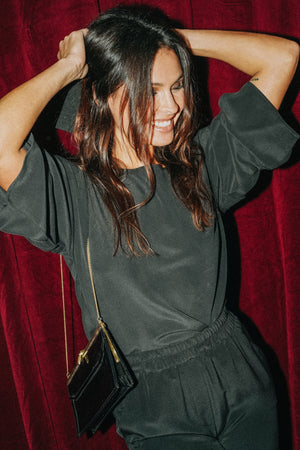 Haut noir en crêpe de soie NOVA