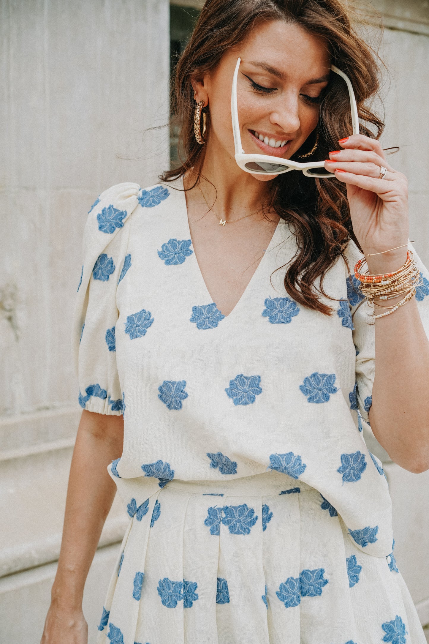 top brodé motif 