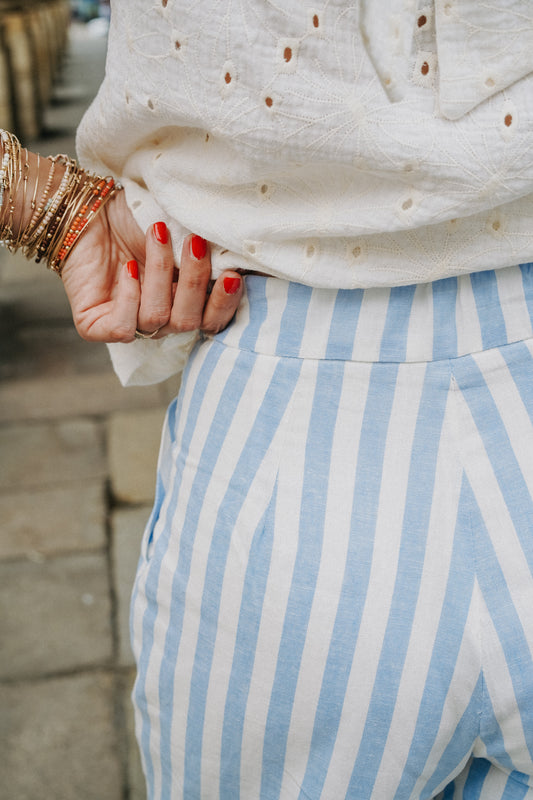 pantalon à rayures blanc et bleu 