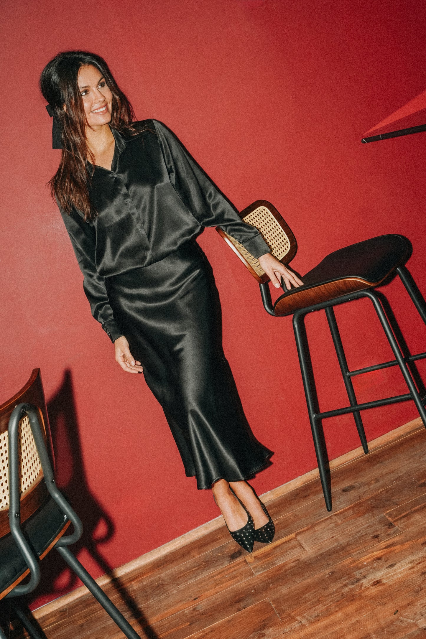 Jupe noire en soie de satin ALBA