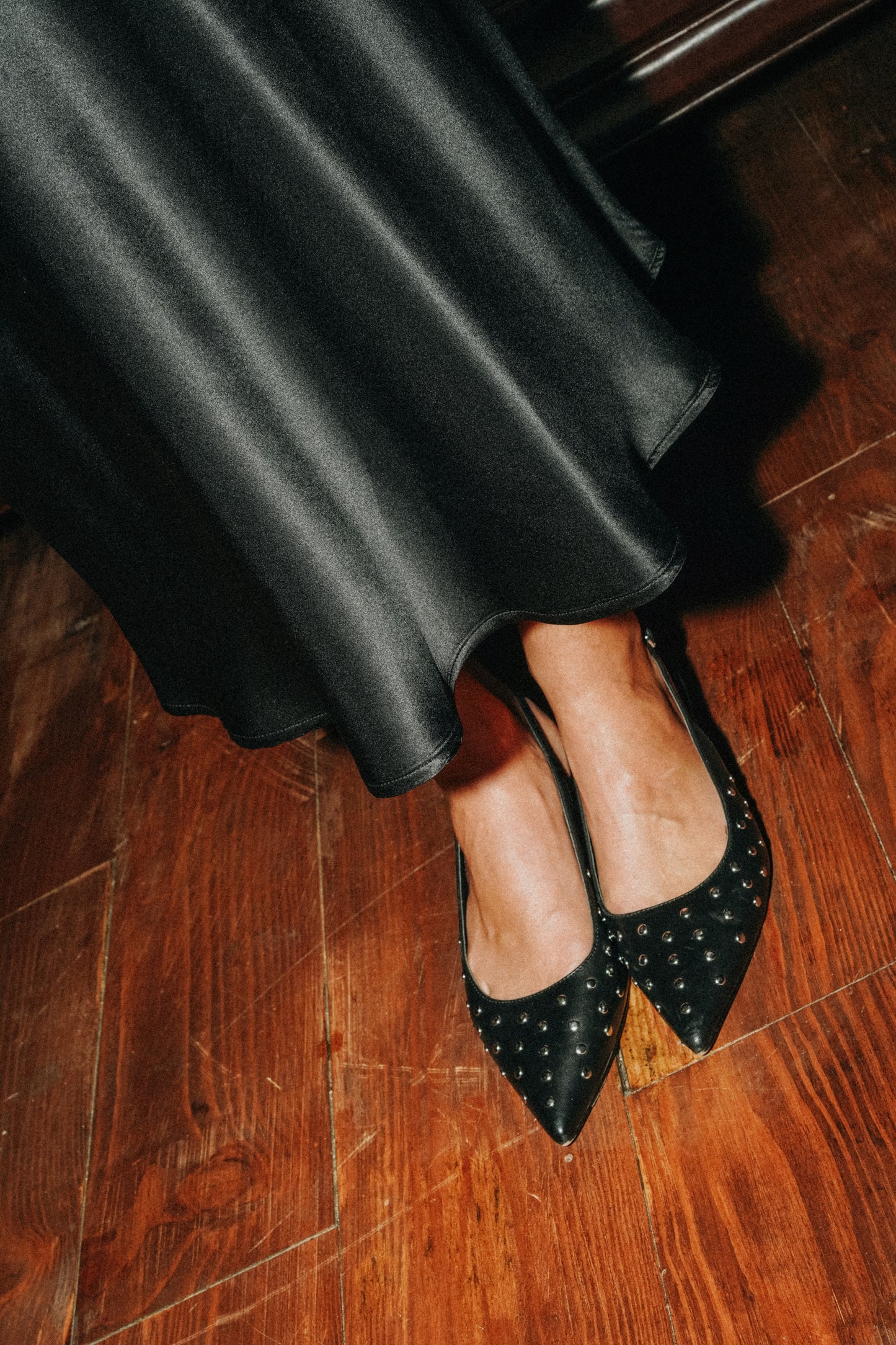 Jupe noire en soie de satin ALBA