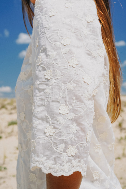 robe brodée blanche 